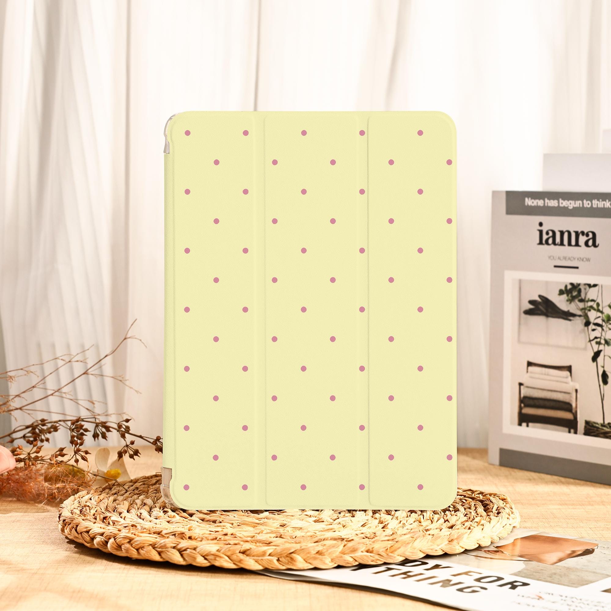 "Custodia per iPad con motivo a pois giallo e portapenne per iPad Air 7/6 11\"13 2025, iPad 11/10/9, iPad Pro 11\"12.9\", iPad Pro 13 2024, iPad Mini 6/7"