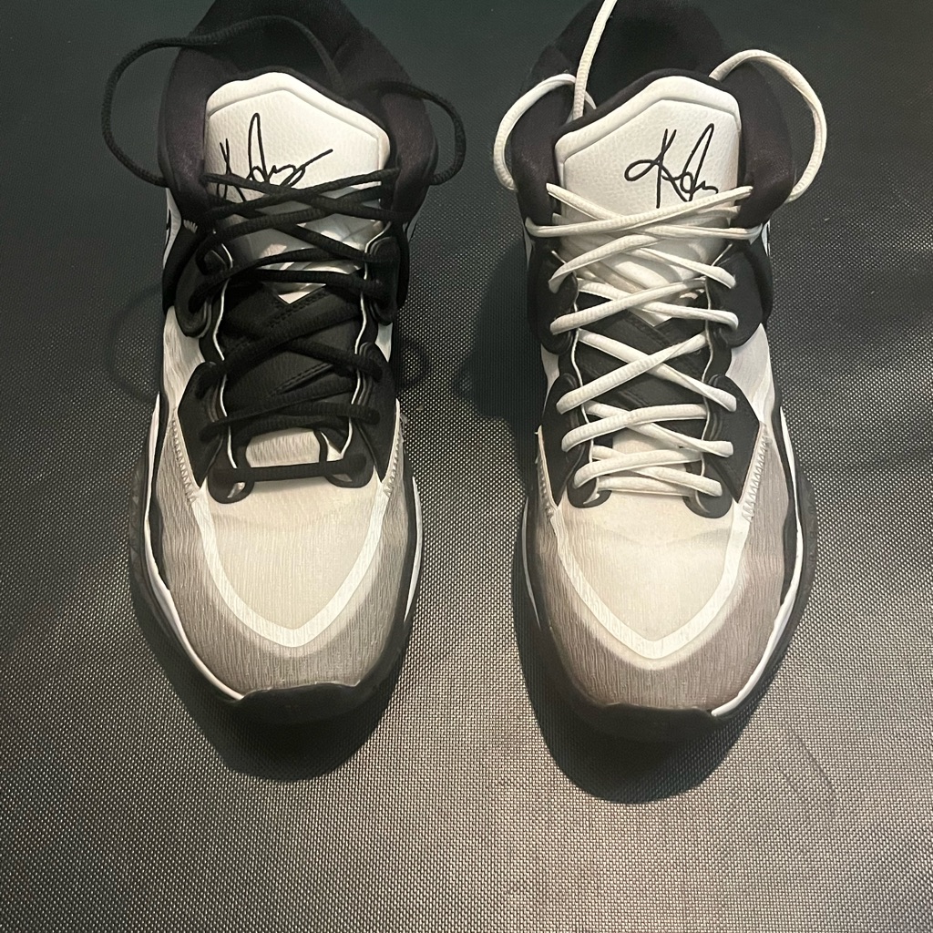 Nike Shoes | Kyrie Nike Black And White Men's Basketball Shoes | Color: Black/White | Size: 12