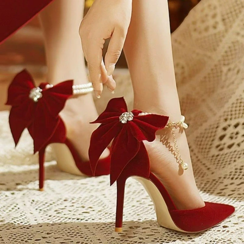 Damen-Pumps, dünner Absatz, Hochzeitsschuhe, 2025, roter Schmetterling, flache High Heels, Schnallenriemen, Sandalen, elegante spitze Zehen-Damenschuhe