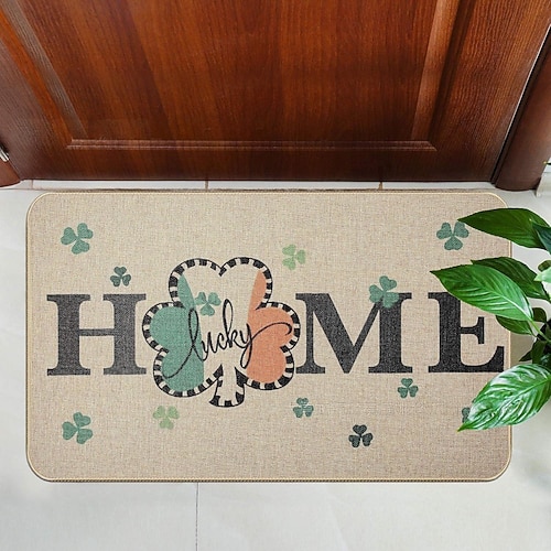 Fußmatte zum St. Patrick's Day, irisches vierblättriges Kleeblatt-Design, Eingangsmatte, festlicher grüner Kleeblatt-Türteppich für die Feierlichkeiten zum St. Patrick's Day. Image