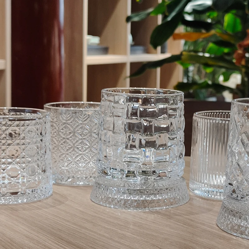 Kaffeetassen, Weingläser, Whiskygläser, drehbare Teetassen aus Kristallglas, klar und langlebig Image