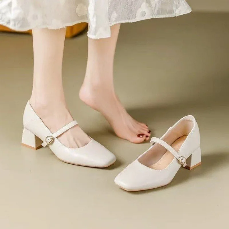 Ganzjahres-New-Mary-Jane-Schuhe für Damen – flache Schuhe aus weichem Leder mit Einzelschnalle und quadratischem Absatz, minimalistische, bequeme, elegante Schuhe