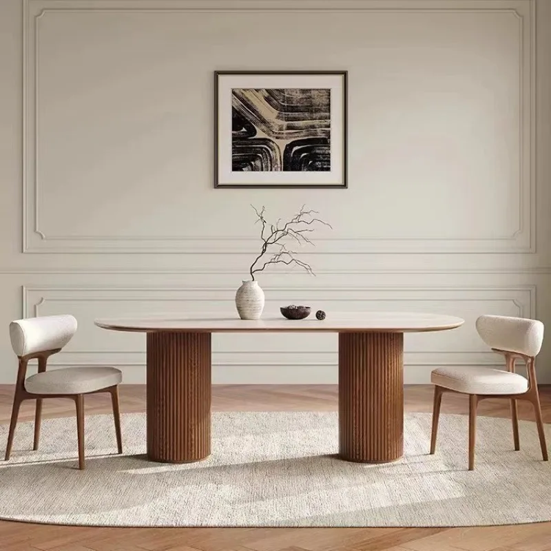 Französischer Retro-Esstisch und Stühle aus massivem Holz, Travertin-Felsplatte, ovale Designer-Esstisch aus Walnussholz für kleine Wohnungen, Wabi Sand