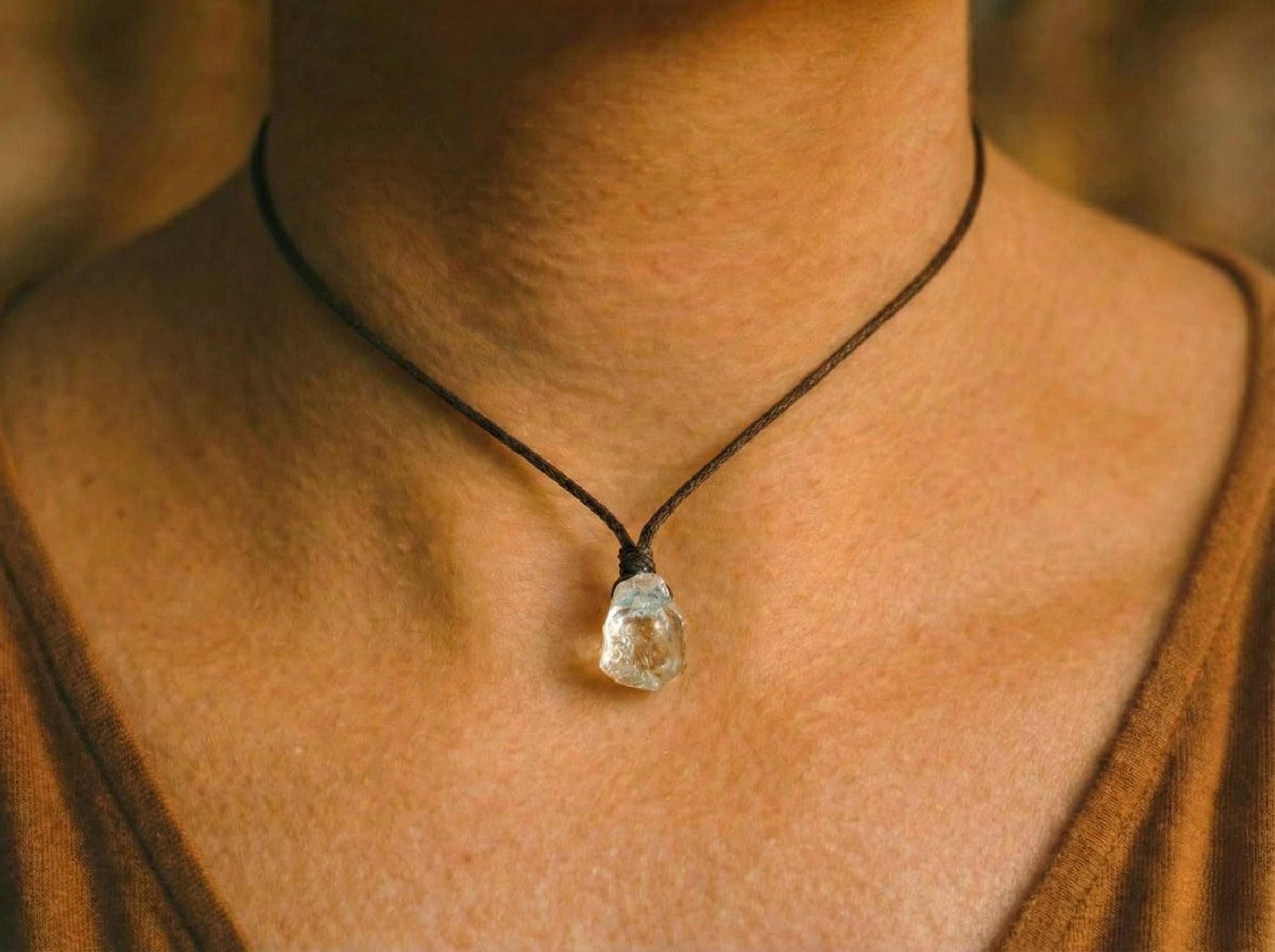 Collana di cristallo di rocca grezzo, girocollo di cristallo di rocca, ciondolo di cristallo, collana di cristallo di rocca grezzo, gioielli naturali,