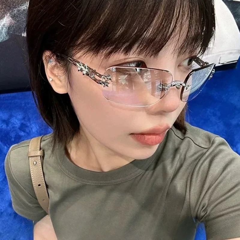 Y2K Neue Mode Randlose Quadrat Sonnenbrille Frauen Luxus Marke Designer Sonnenbrille Punk Beliebte Hip Hop Niet Stern Shades UV400 Image