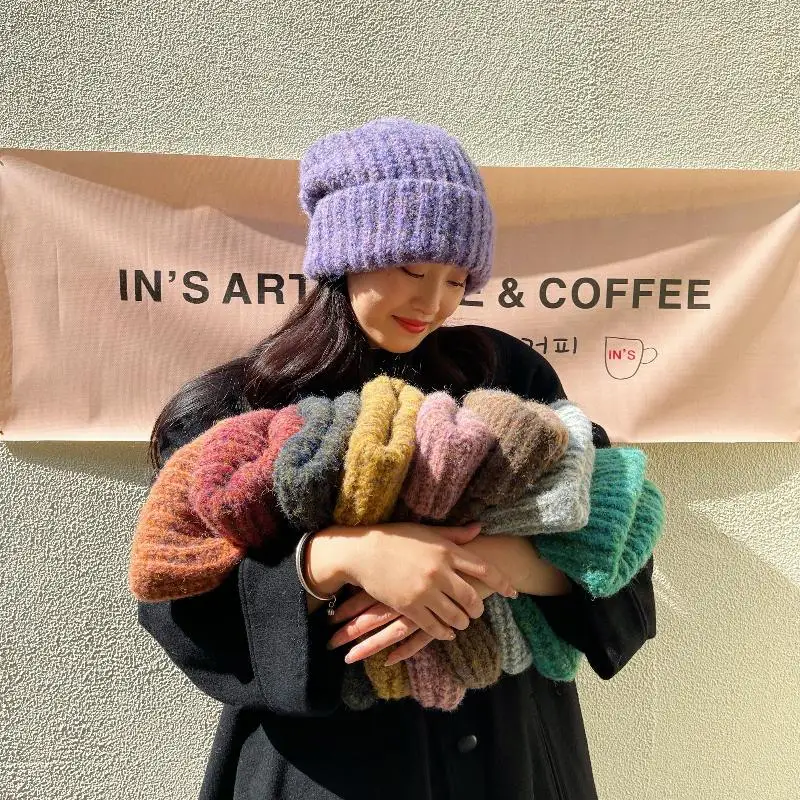 Neue Koreanische Stil Winter Unisex Gestrickte Kappe Mode Vielseitige Outdoor Warme Häkeln Kappe Candy Farben Gehörschutz Kalten Beanie Hut Image
