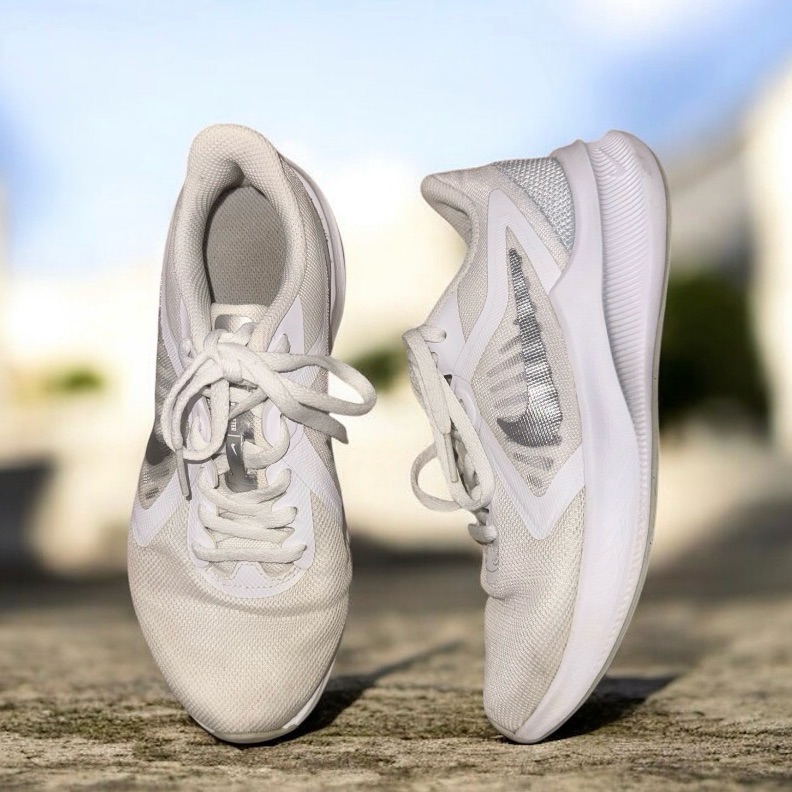 Nike Shoes | Nike Downshifter 10 Women’s White Tennis Shoes Size 5 | Color: Gray/White | Size: 5