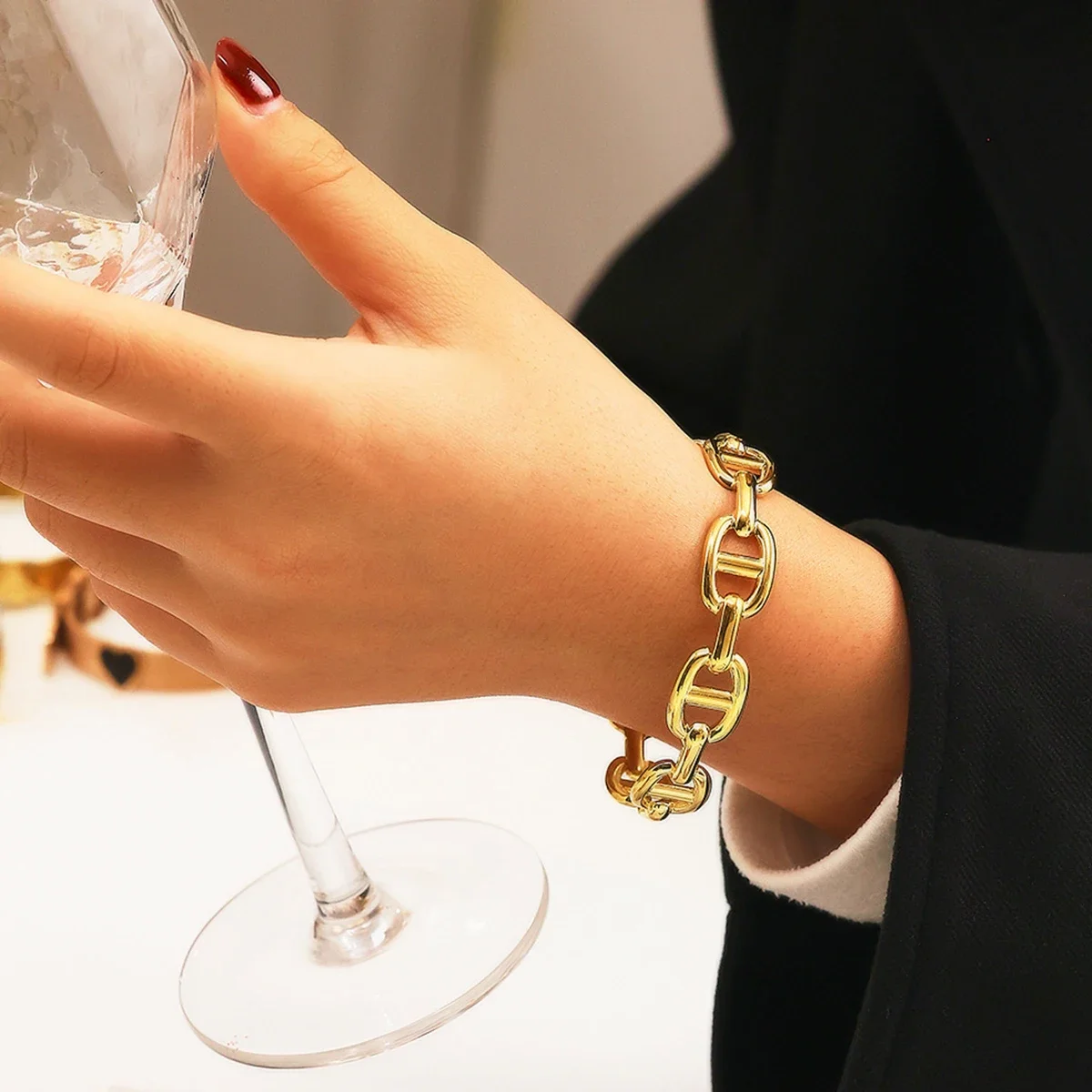 Edelstahl-Skelett-Armband für Damen, goldfarben, breiter Armreif, Schmuck, Geschenk, Modeaccessoires Image