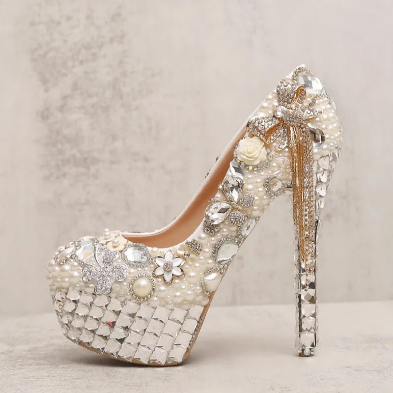 Frühling neue flache perle strass quaste wasserdichte tisch hochzeit schuhe dünne hochhackige bankett kleid große größe frauen schuh