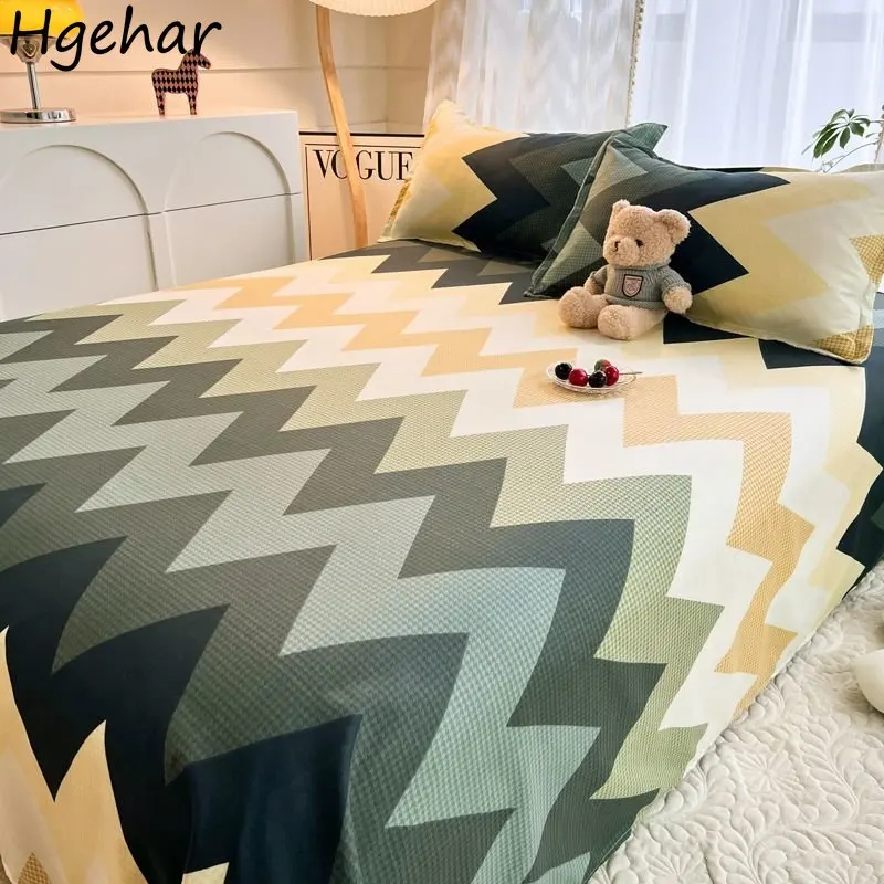 Skin-friendly Soft Sheets Household Printed Flat Bedroom King Queen Size Bedding Single Double Breathable Durable