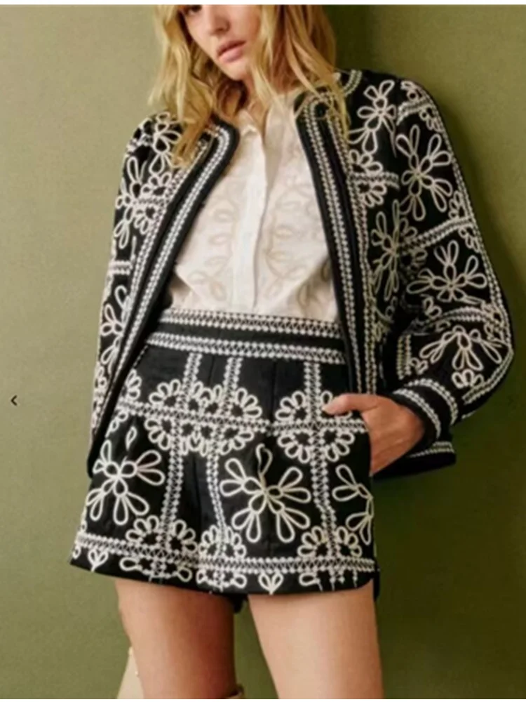 ZEVITY Frauen Vintage O Neck Floral Print Schwarz Stepp Baumwolle Jacke Mantel Weibliche Oberbekleidung Retro Casual Chic Kurze Tops CT6290