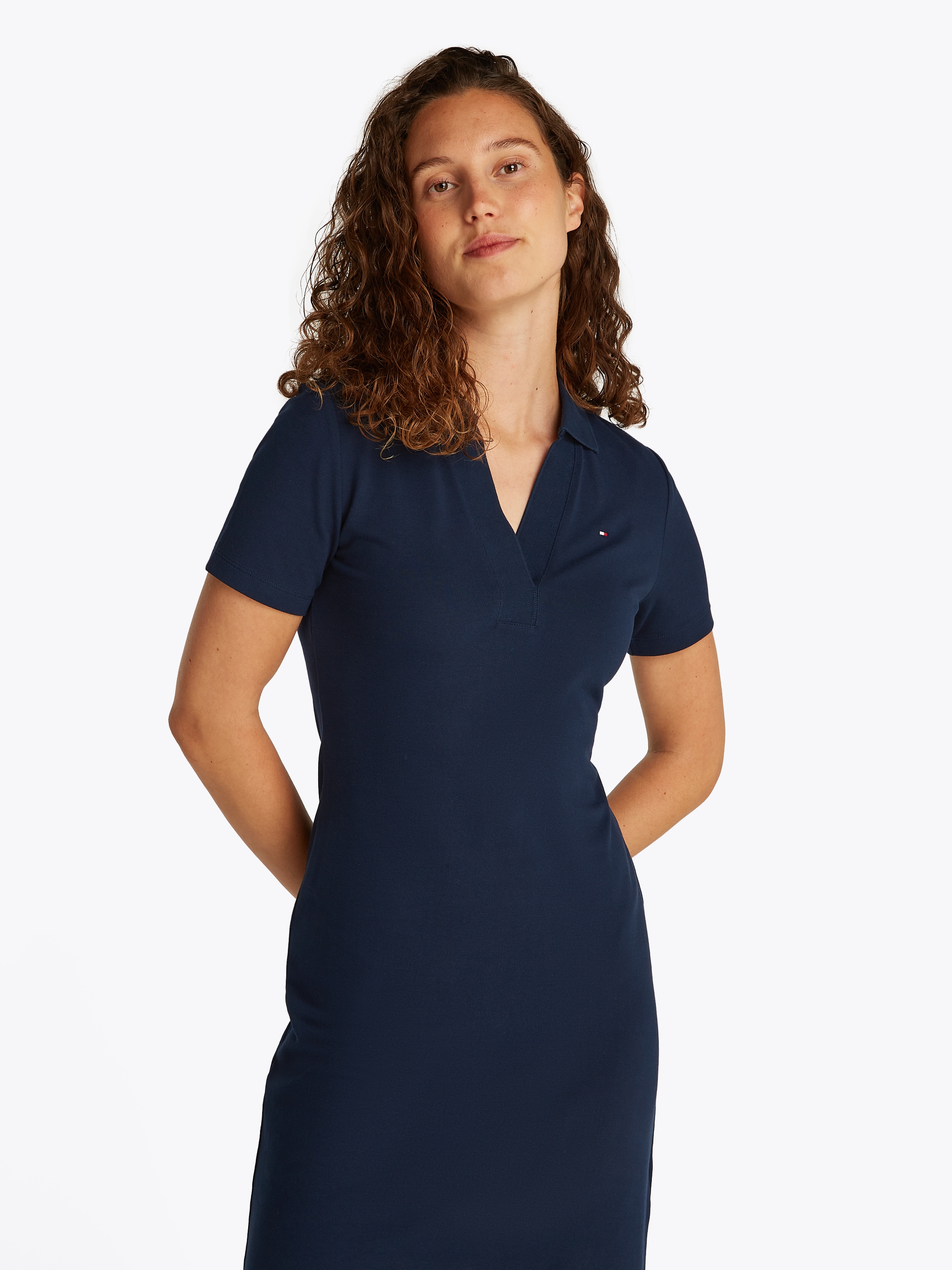 Polokleid TOMMY HILFIGER "SLIM OPEN NK POLO DRESS SS", Damen, Gr. XS (34), N-Gr, blau (schwarz night navy), Jersey, Obermaterial: 95% Baumwolle, 5% Elasthan, unifarben, figurbetont, V-Ausschnitt, Kleider, mit gestickter Tommy Hilfiger Flagge