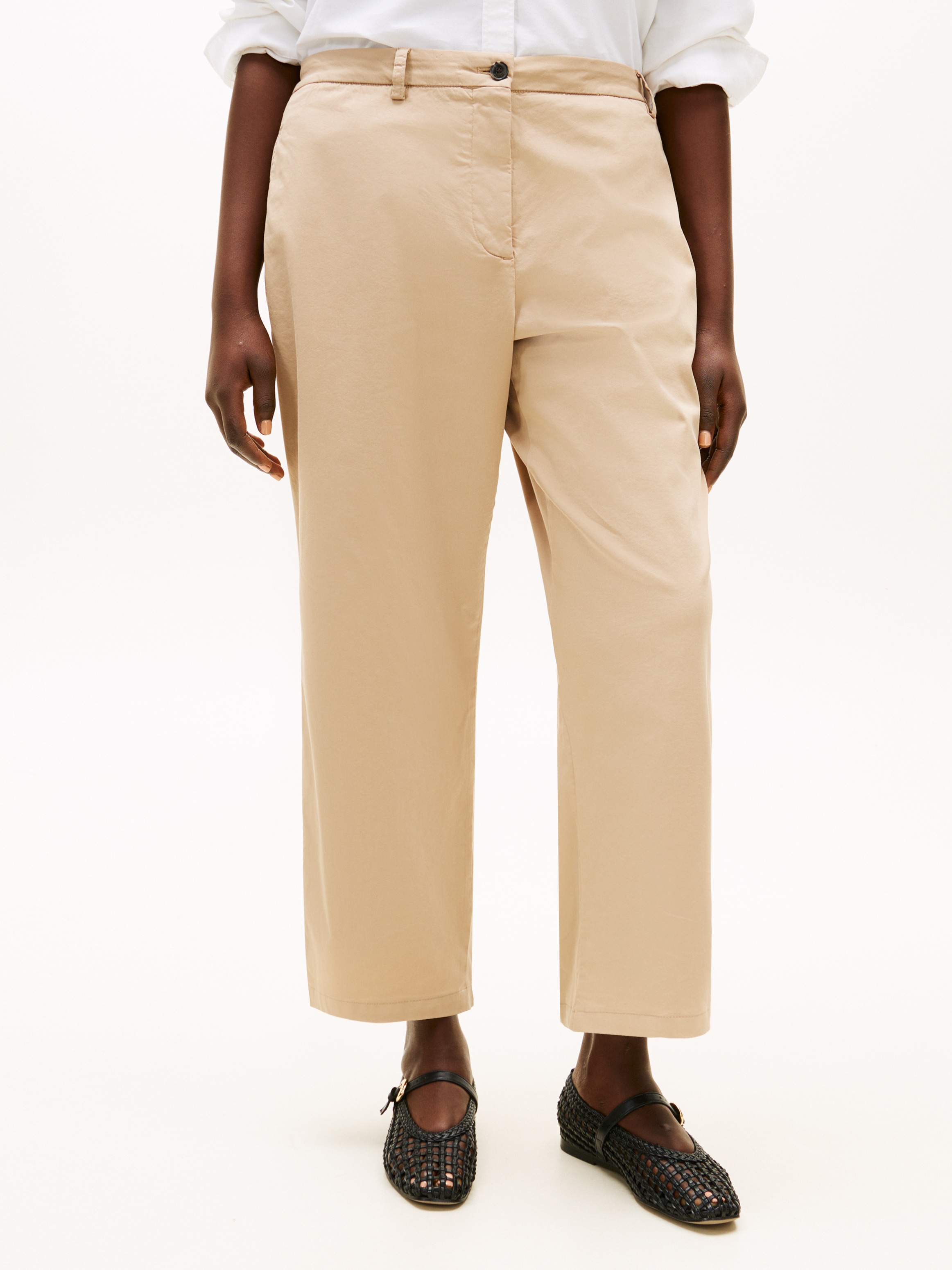 Chinohose TOMMY HILFIGER CURVE "CRV CO GMD SLIM STRAIGHT CHINO", Damen, Gr. 48, N-Gr, beige, Web, Obermaterial: 65% Baumwolle, 33% Lyocell, 2% Elasthan, unifarben, regular fit lang, Hosen Chinohose, in großen Größen
