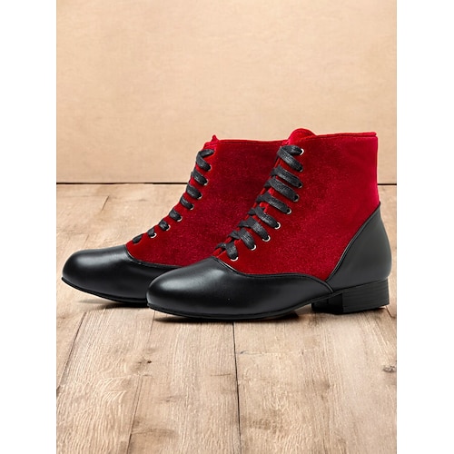 Rote und schwarze Samtstiefel für Damen – Vintage-Schnürstiefel im viktorianischen Stil für den venezianischen Maskenball – elegante Festivalschuhe für Straßenumzüge Image
