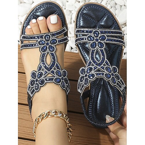 Silberne, verzierte flache Damensandalen mit Kristallapplikationen, elegante Brautschuhe für eine Strandhochzeit Image