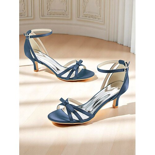 Damen-Vintage-Sandalen aus Satin in Grün mit Riemchen und Kitten Heel und Schleifendetail im Stil der 1950er – elegante Abendschuhe für Hochzeitsgäste, Cocktailpartys und formelle Anlässe Image