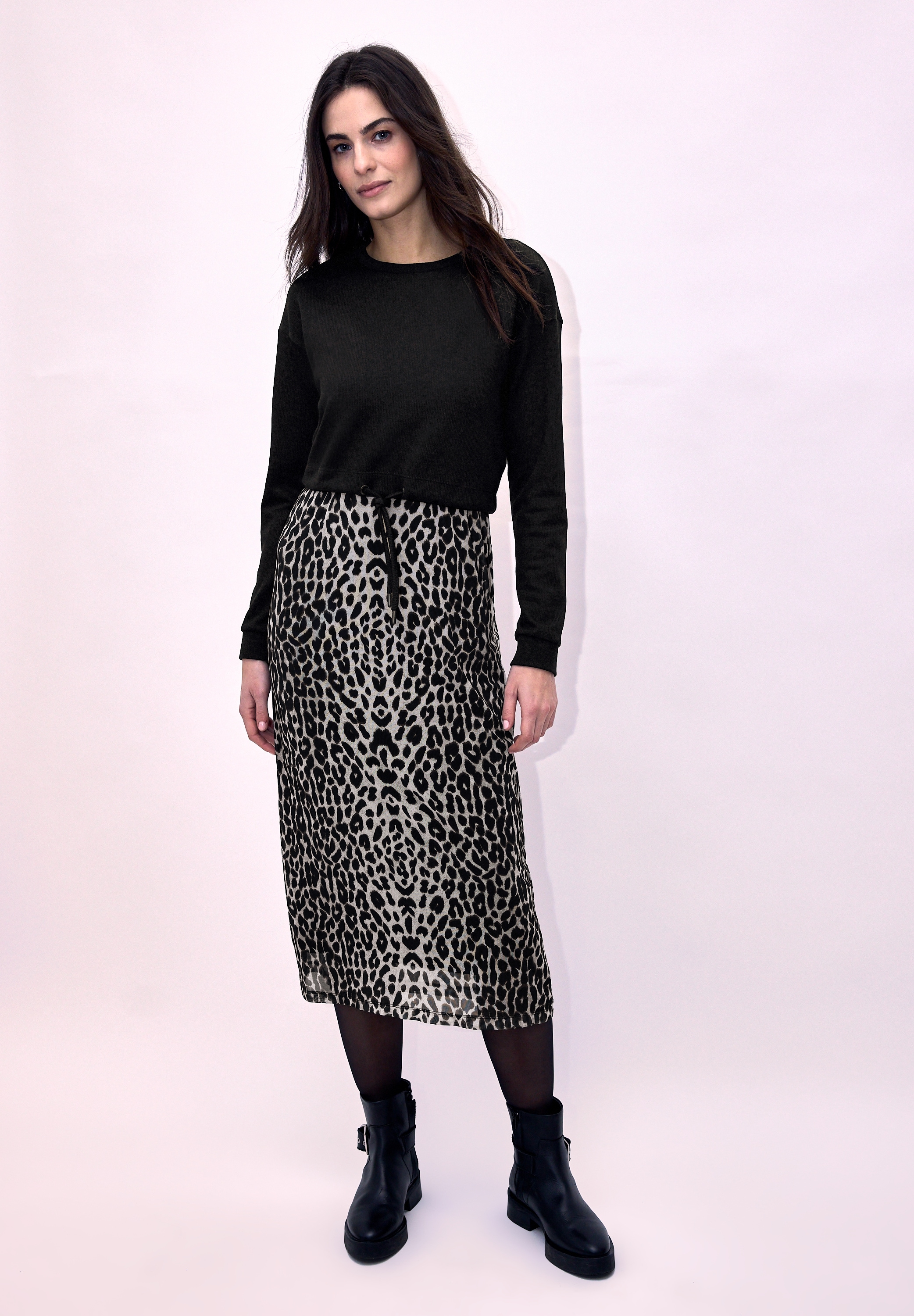 Midikleid STREET ONE STUDIO, Damen, Gr. 44, EURO-Größen, schwarz, Stoff, Obermaterial Oberteil: 69% Polyester, 27% Viskose, 4% Elasthan; Obermaterial Rock: 95% Polyester, 5% Elasthan; Futter Rock: 100% Viskose, animal-print, comfort fit wadenlang,...