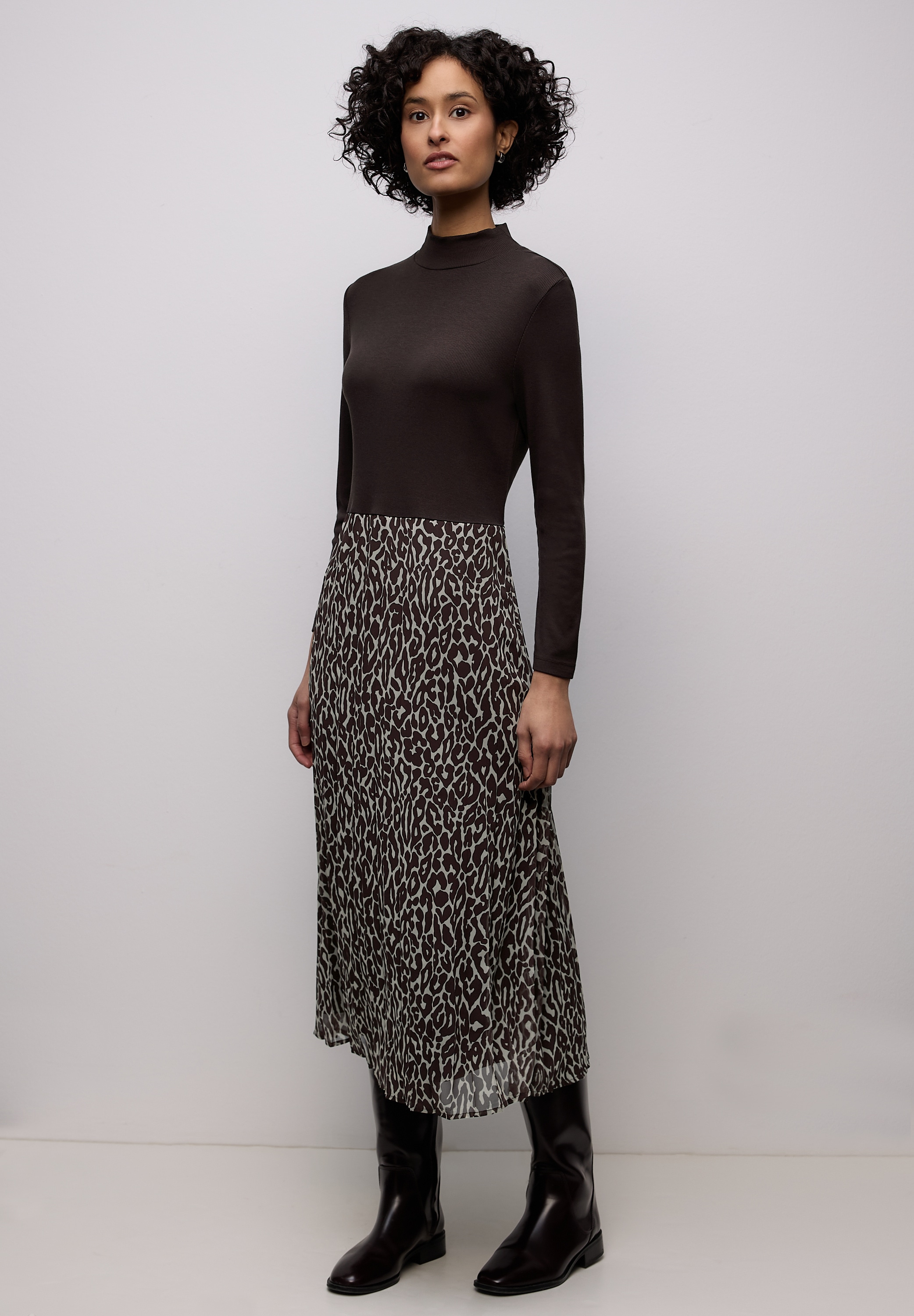 Midikleid STREET ONE, Damen, Gr. 36, EURO-Größen, molten earth, Stoff, Oberteil: 97% Viskose, 3% Elasthan; Rock: 100% Polyester; Unterrock: 100% Viskose, unifarben, normal knöchellang, hoch geschlossener Ausschnitt, Bündchen, Kleider Midikleid, mit...