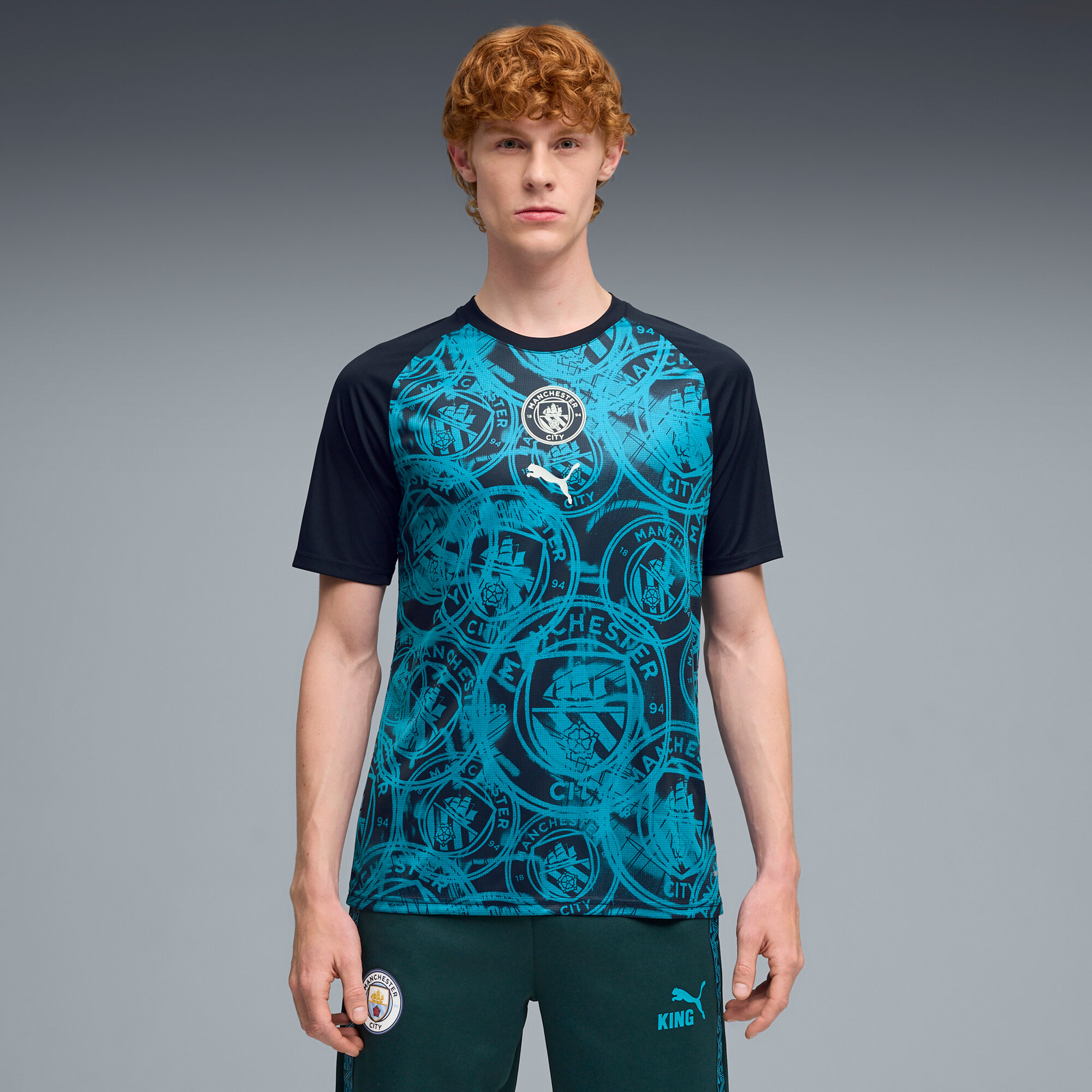 Manchester City PUMA Warm Up Trikot - Marineblau Image