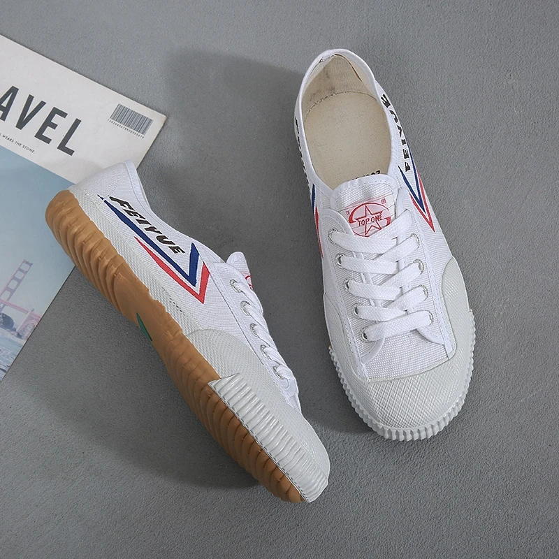 Unisex Training Sports Shoes Athletic Canvas Shoes Martial Arts Running Shoes Jumping Far Training Shoes Low Cut Canvas Shoes