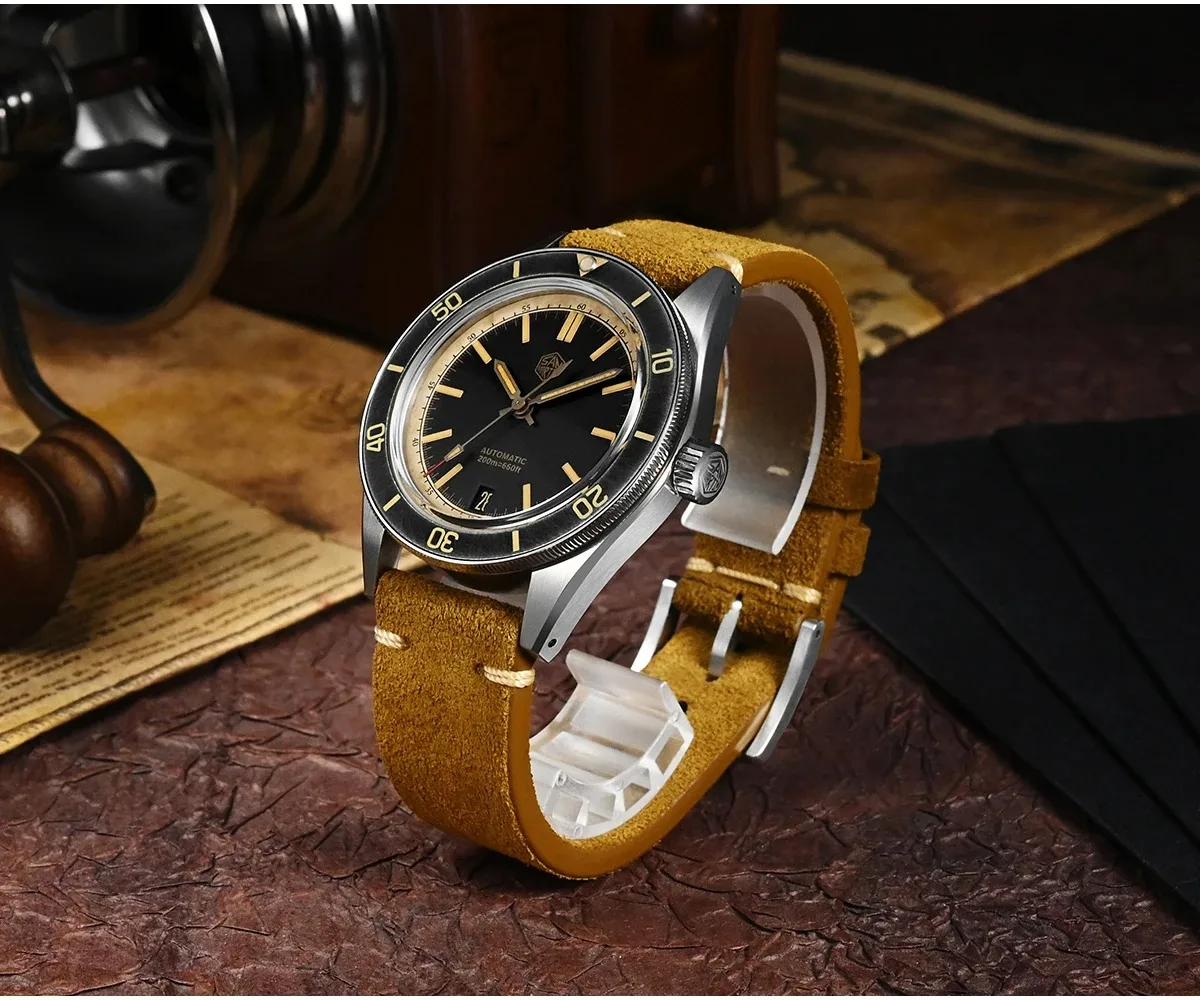 San Martin Herren-Automatikuhr, 39 mm, mechanische Armbanduhr, 20 Bar, C3, leuchtendes NH35, unidirektionale Lünette aus Aluminium im Used-Look Image