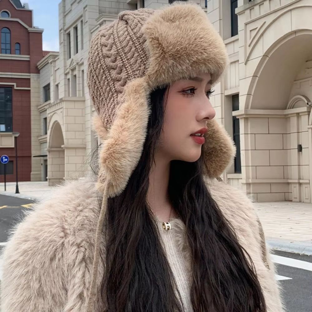 Knitted Extended Ear Protection Winter Lei Feng Hat For Women beige