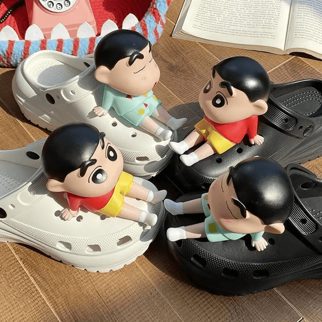 Crayon Shinchan Shoe Charms Anime Cartoon Buckle Decorations 2