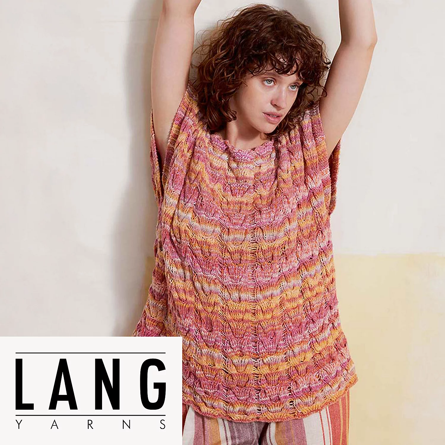 Strickanleitung – Weites Top Silja aus Lang Yarns Secret Garden Image