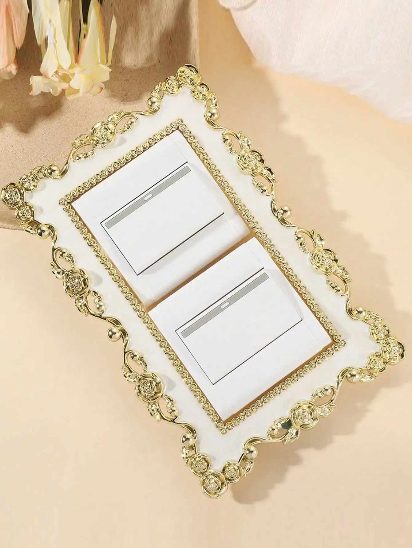 1 rosenförmiger Schalteraufkleber im europäischen Stil, doppelte Schalterabdeckung, Wandaufkleber, Halloween- und Weihnachtsschalterdekoration Image