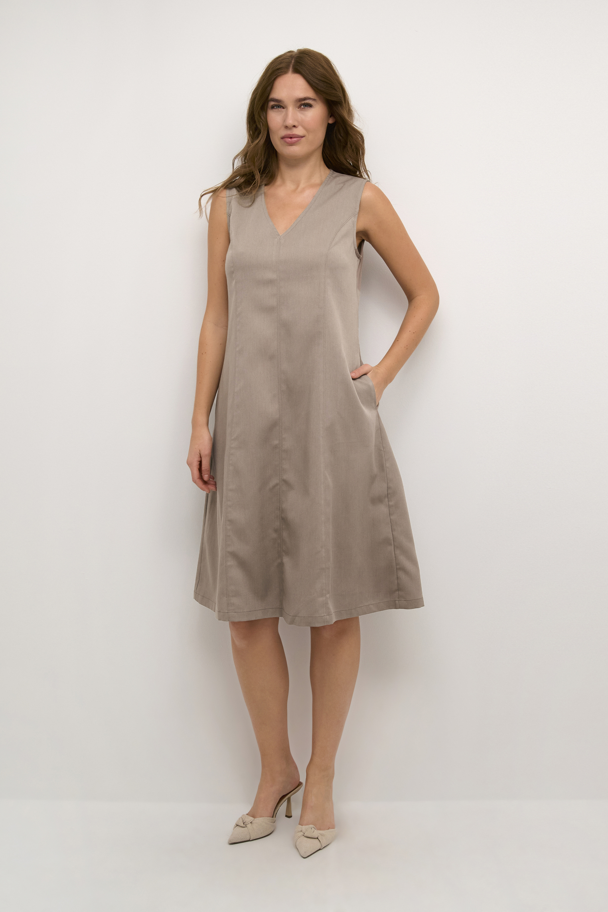 Kleid A-shape beige