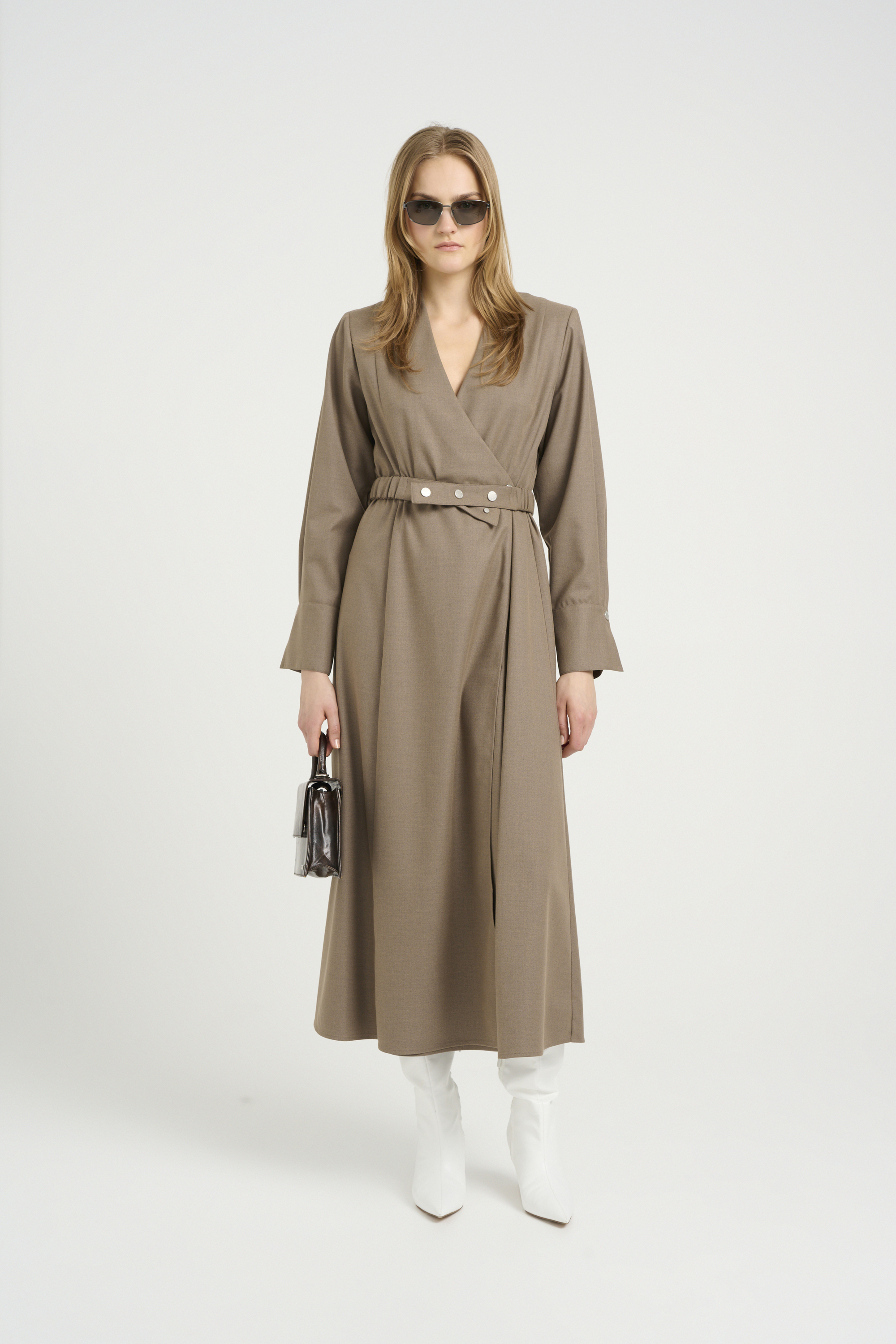 Kleid Regular fit beige EU 34 / UK 6