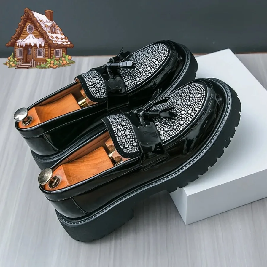 Vier Jahreszeiten Männer Business Loafer Schwarz PU Männer Casual Bequeme Höhe-zunehmende Mode Schuhe Reise Schuh Männer Größen 38-46
