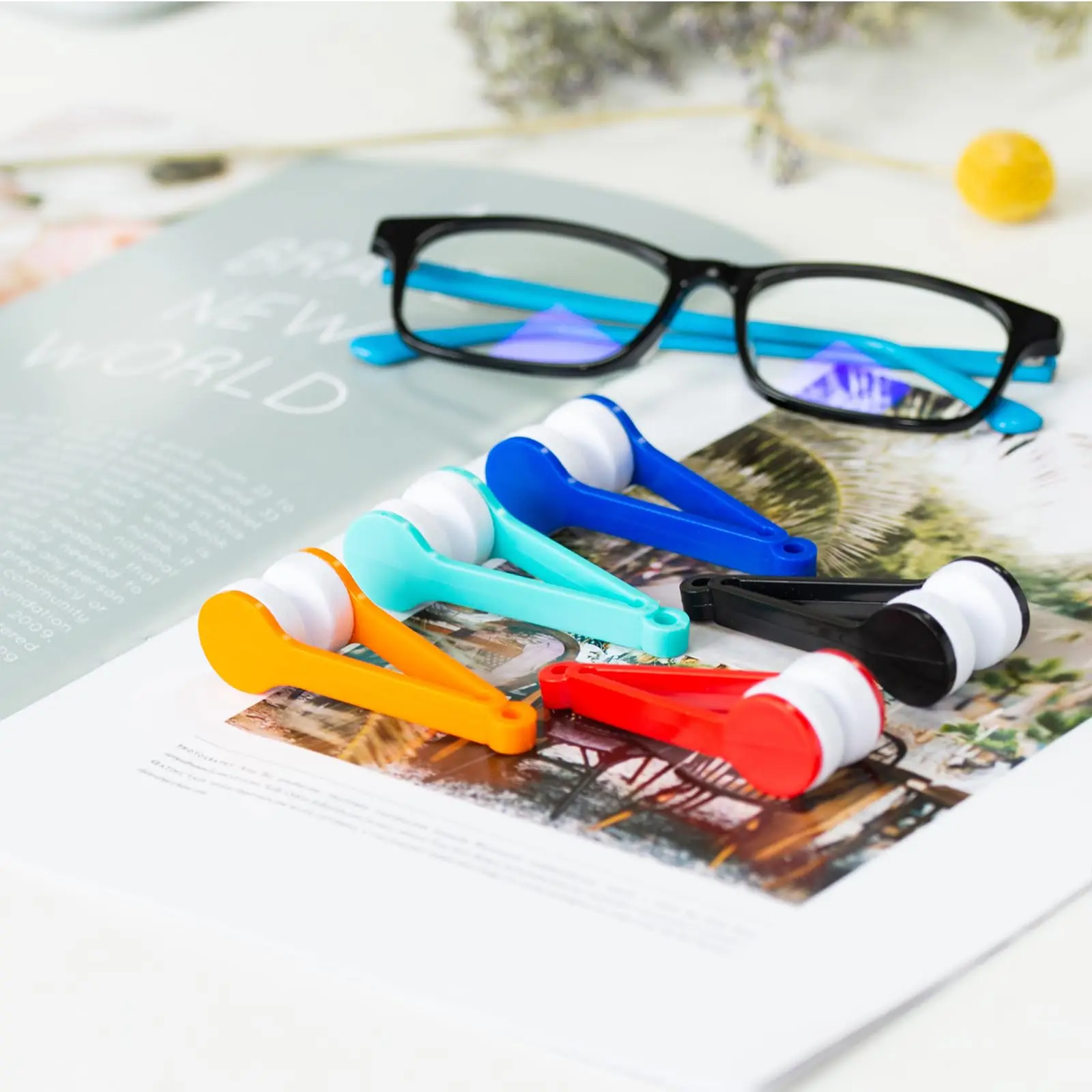 1/3/10 Stück Tragbare Mini-Brillenreinigungsbürste Multifunktionale Mini-Bürste Mikrofaser-Sonnenbrillenreiniger Zubehör-Werkzeuge Image