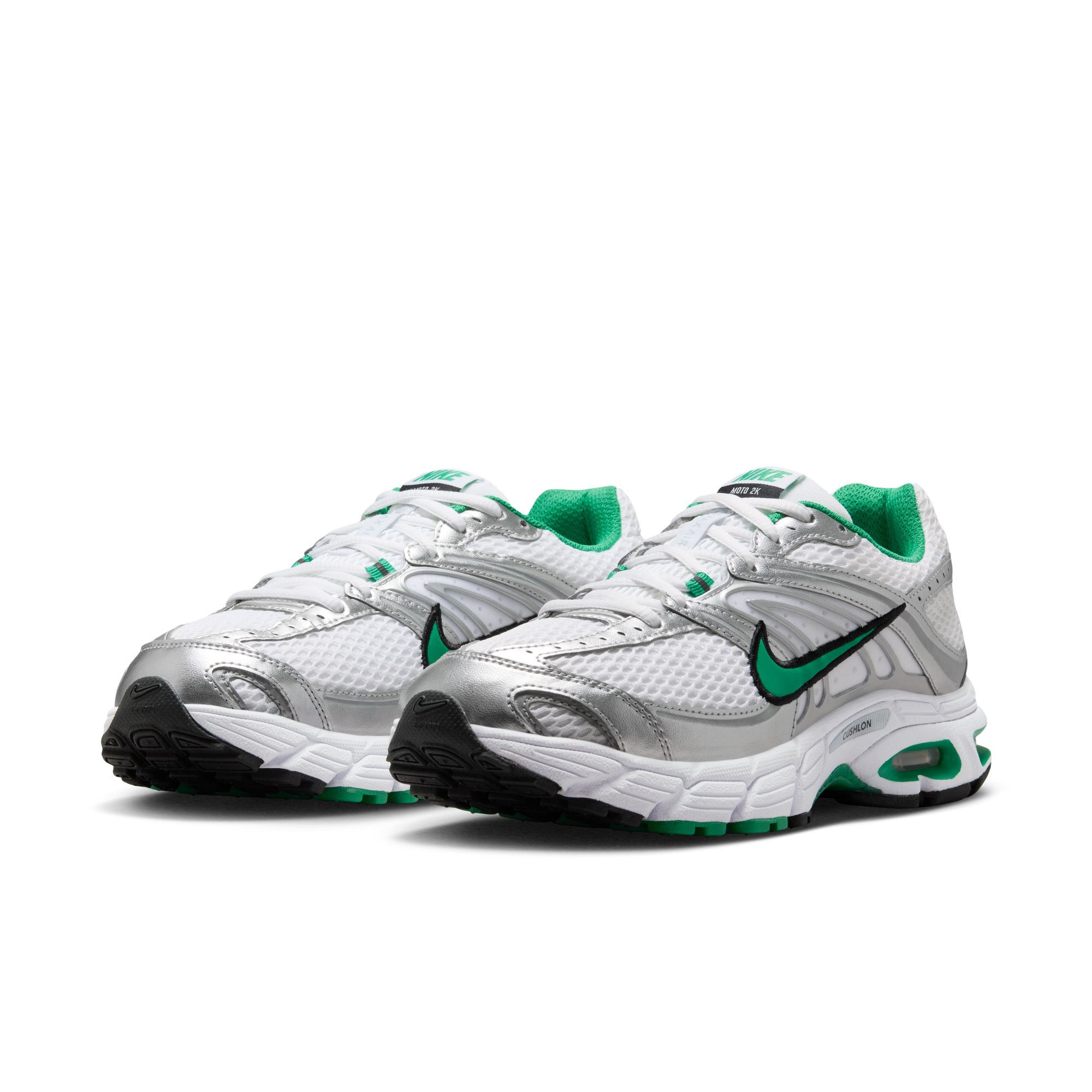 Sneaker NIKE SPORTSWEAR "AIR MAX MOTO 2K", Damen, Gr. 36,5, weiß, stadium grün, metallic silber, Textil, Schuhe Sneaker