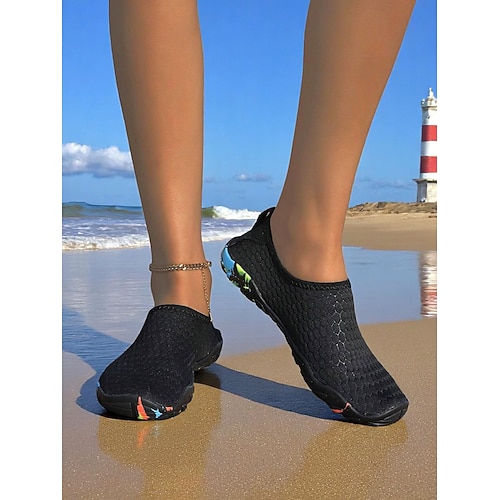 Schnelltrocknende Aquaschuhe für Damen mit flexibler Sohle und sockenähnlicher Passform für Wassersport, Yoga, Strandaktivitäten und Sommerwanderungen Image