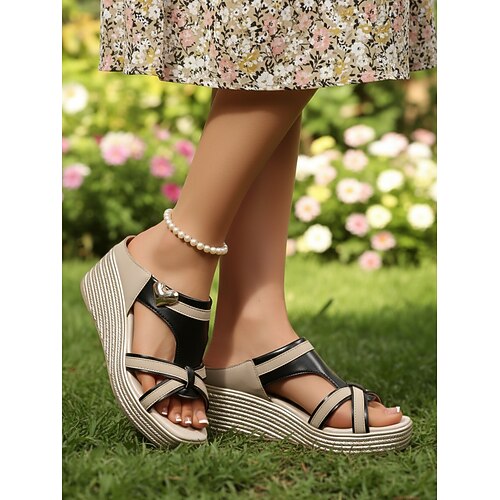 Zweifarbige Plateau-Keilsandalen für Damen mit herzförmiger Metallverzierung, geeignet zum Spazierengehen, Einkaufen, Reisen, für Gartenveranstaltungen und als Alltagsbegleiter. Image