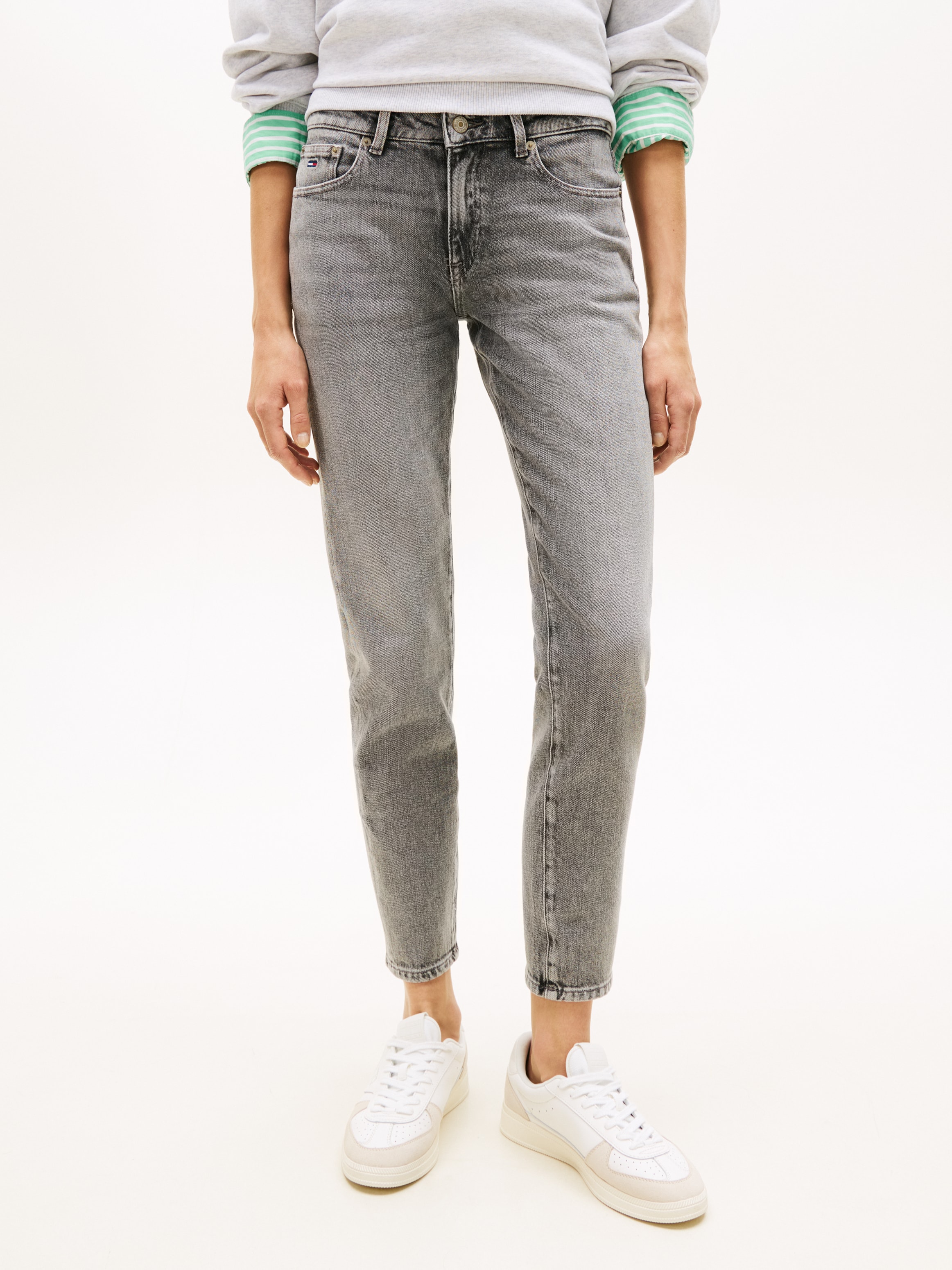 Slim-fit-Jeans TOMMY JEANS "MR SLIM", Damen, Gr. 34, Länge 28, denim grau, Denim/Jeans, Obermaterial: 99% Baumwolle, 1% Elasthan, unifarben, slim fit lang, Jeans Slim-fit-Jeans