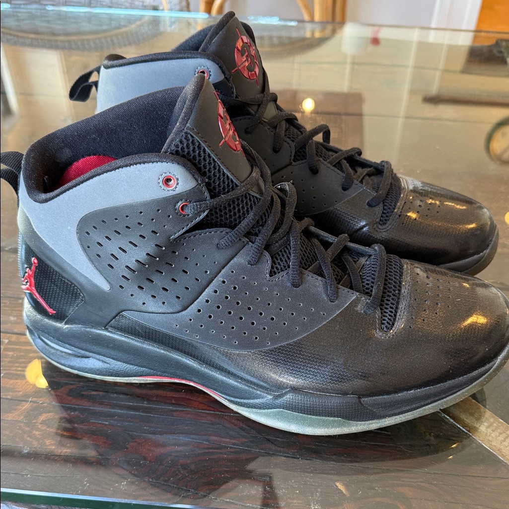 Nike Shoes | Black And Red Men's Nike Jordan Basketball Shoes | Color: Black/Red | Size: 12