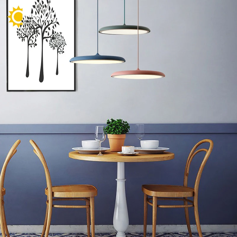 Metallische UFO-inspirierte Pendelleuchten, postmoderne industrielle Designer-Hängeleuchten, verstellbare Schnüre für Caffe Bistro Home Bar