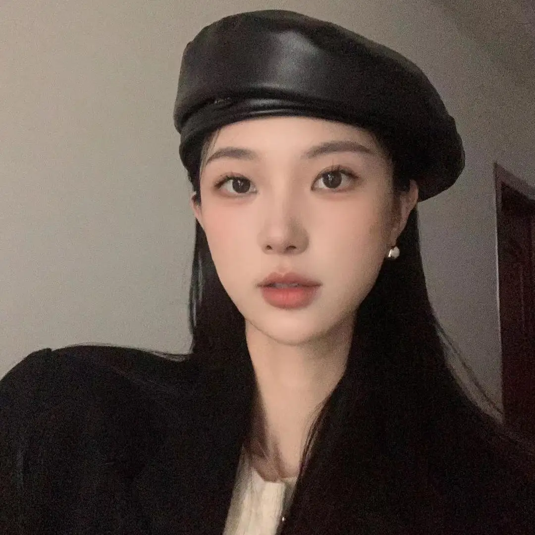 Neue PU Leder Baskenmütze Vintage Damen Künstler Hut Flache Top Y2K Streetwear Achteckige Kappe Winddicht Winter Baskenmütze Frauen Maler Kappen Image