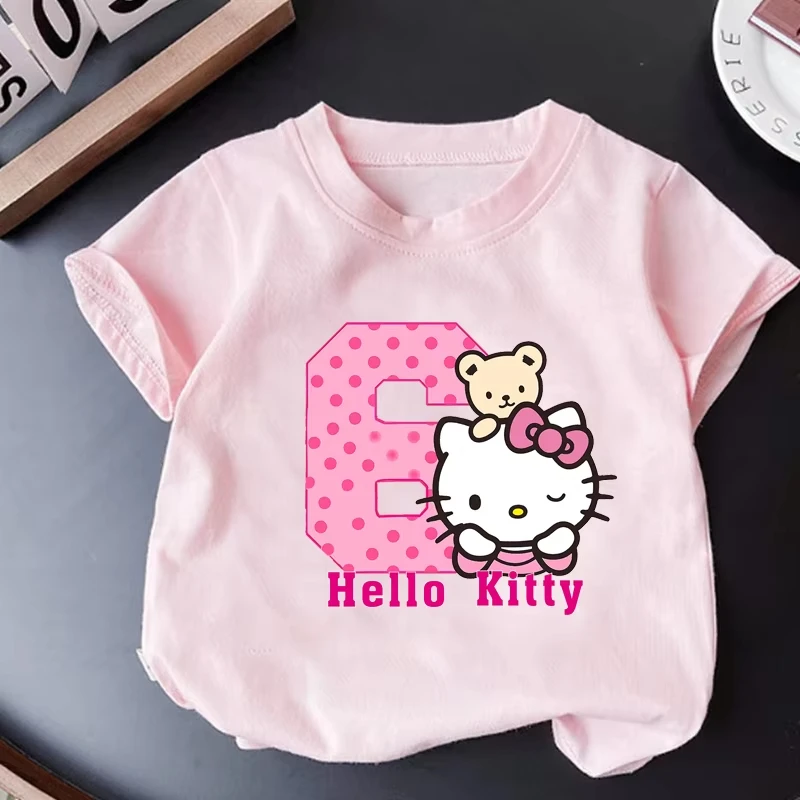 Neues Kinder-T-Shirt mit niedlichem und lustigem digitalen Hello-Kitty-Print aus reiner Baumwolle, Eltern-Kind-Outfit, ein Must-have für Babys im Sommer