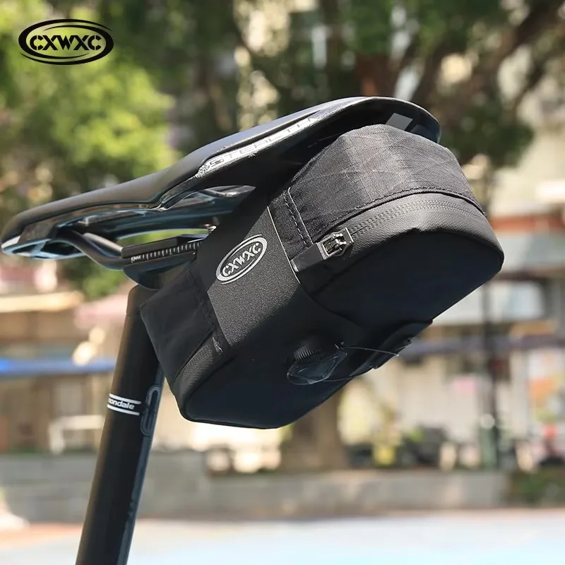 CXWXC Mini-Fahrradsatteltasche, 0,6 l, leichte kleine MTB-Rennrad-Hecktasche, tragbare, multifunktionale, abschließbare Fahrradtasche Image