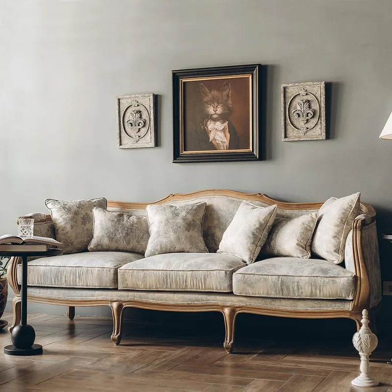 Französisches Retro-Sofa aus massivem Holz, amerikanisches antikes Eichen-Drei-Personen-Sofa, kleines Apartment, Wohnzimmer, Stoff, großes Sofa