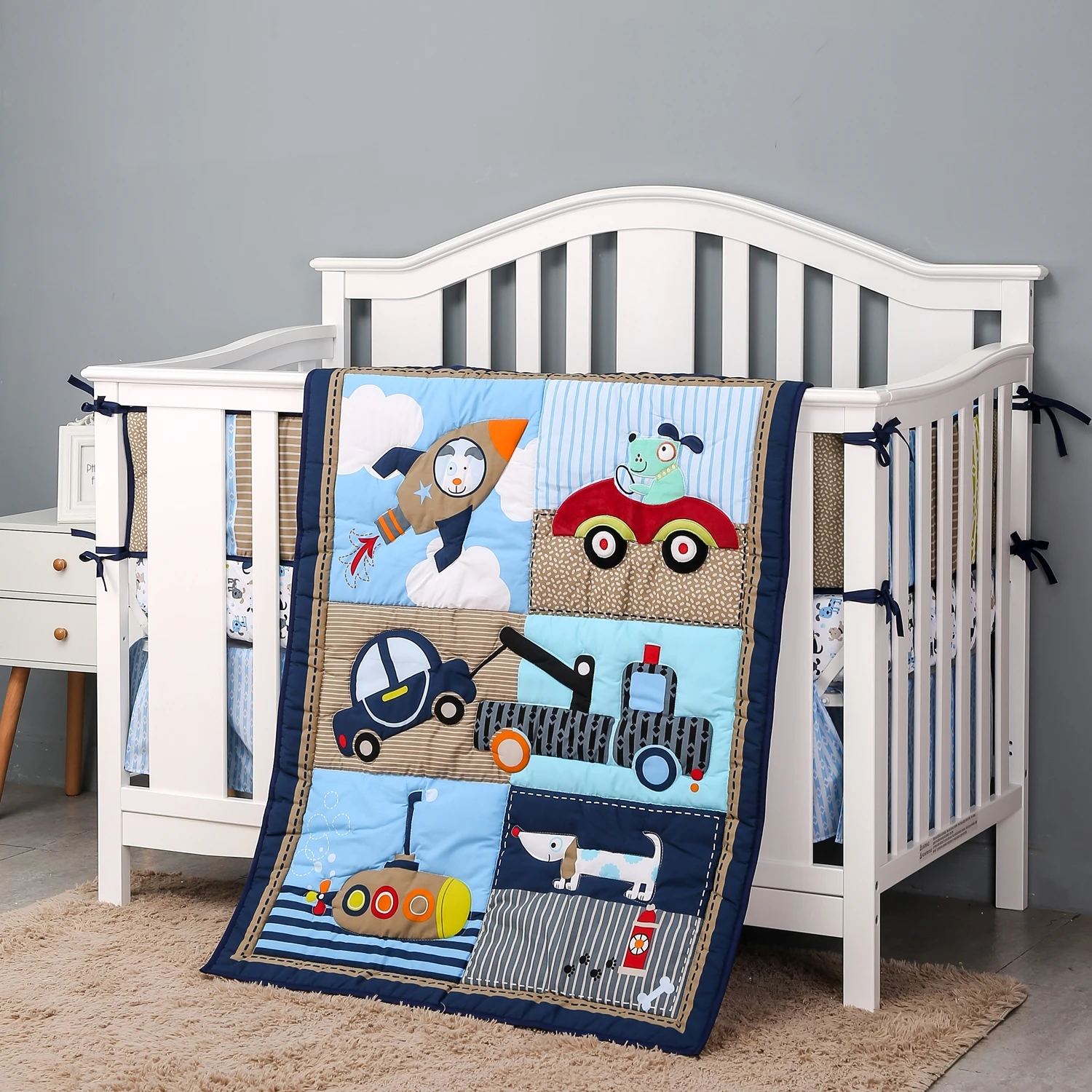 7-teiliges Kinderbett-Set, Baby-Kinderzimmer-Set, Kinderbett-Bettwäsche-Set für Jungen, Baby-Krippe-Stoßfänger (4 Stoßstange, Bettlaken, Tröster, Kinderbett-Rock)