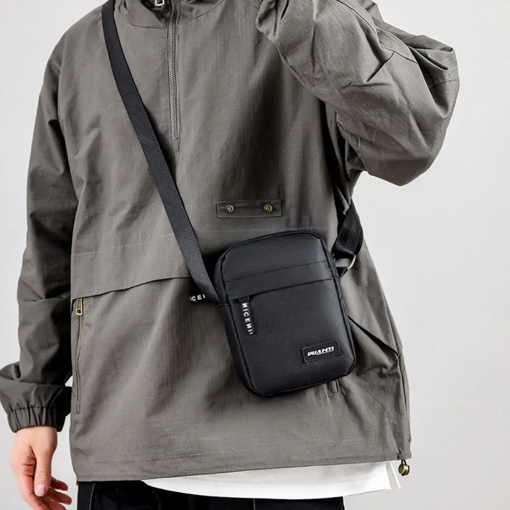 Neue Nylon-Umhängetasche Business Schwarz Grau Blau Umhängetasche Lässige und modische Retro-Tasche Image