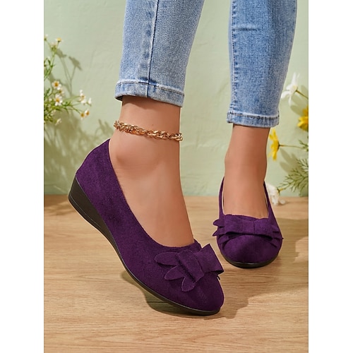 Grüne Ballerinas mit Schleife zum St. Patrick's Day – bequeme, lässige Slipper mit niedrigem Absatz im festlichen irischen Stil, ideal für Paraden, Partys, Feiertage und das Büro. Alltagsoutfits Image