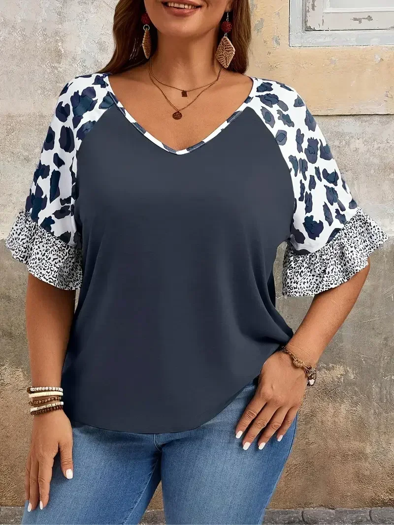 Plus Größe 1XL-5XL Damen Elegantes Leopardenmuster Patchwork V-Ausschnitt T-Shirt Damen Casual Schwarz & Beige Kontrast Kurzarm Top