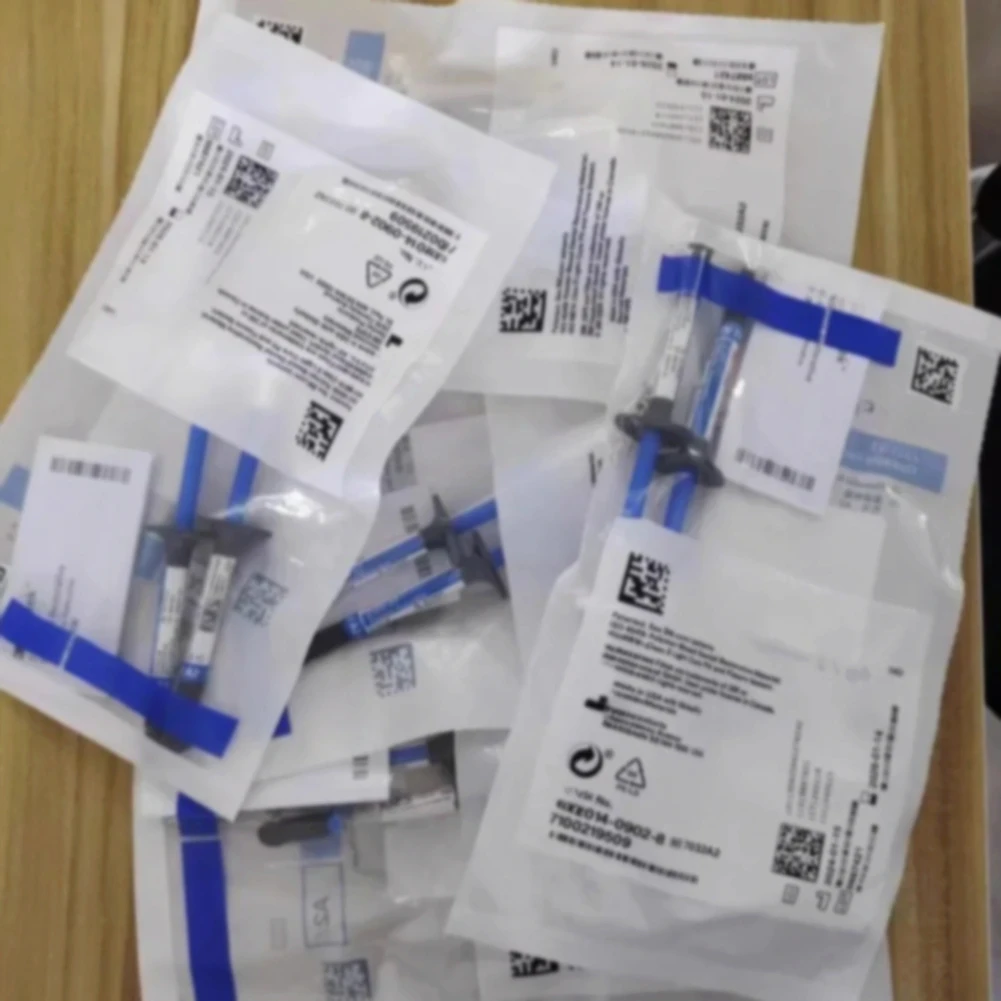 Zahnmedizin Z350XT Komposit-Fließharz Photopolymerisierend 2 Stück/Packung für Mundhöhlenreparatur Pflege-Bondingmaterial Laborwerkzeuge Image