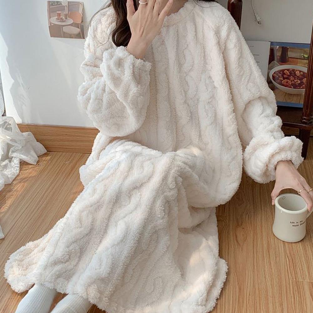Soft Coral Velvet Warm Winter Nightgown For Women Long Sleeve Flannel Sleepwear b