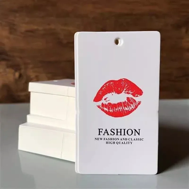 200 Stück kostenlose Design-Hängeetiketten mit Logo, 400 g/m2 Papier-Hängeetiketten für Kleidungsmarken, individuell gestaltet Image